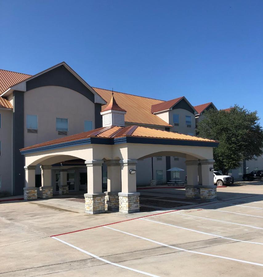 Fairbridge Inn & Suites Cuero Luaran gambar