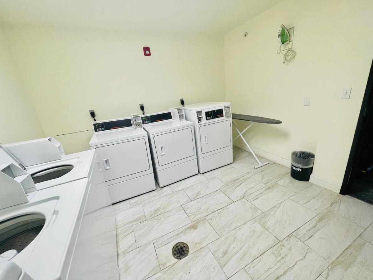 Fairbridge Inn & Suites Cuero Luaran gambar