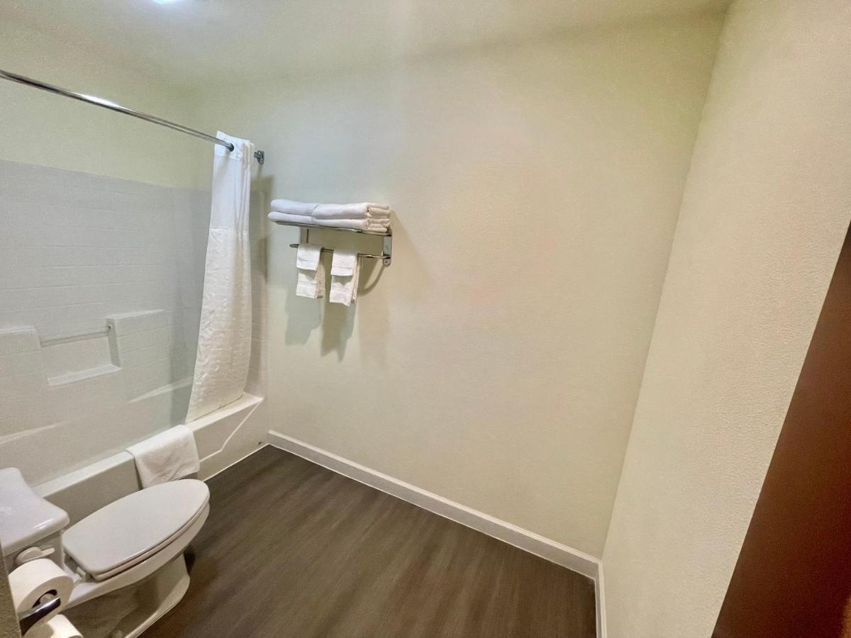 Fairbridge Inn & Suites Cuero Luaran gambar